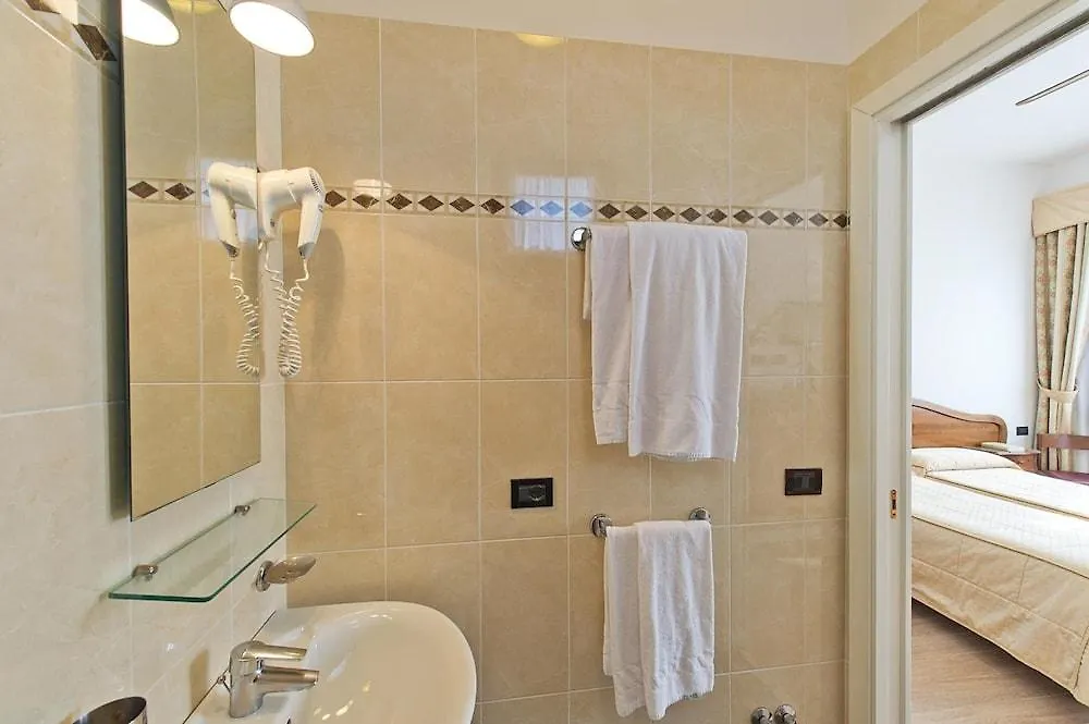 Hotel Cristallo Venedigs Lido