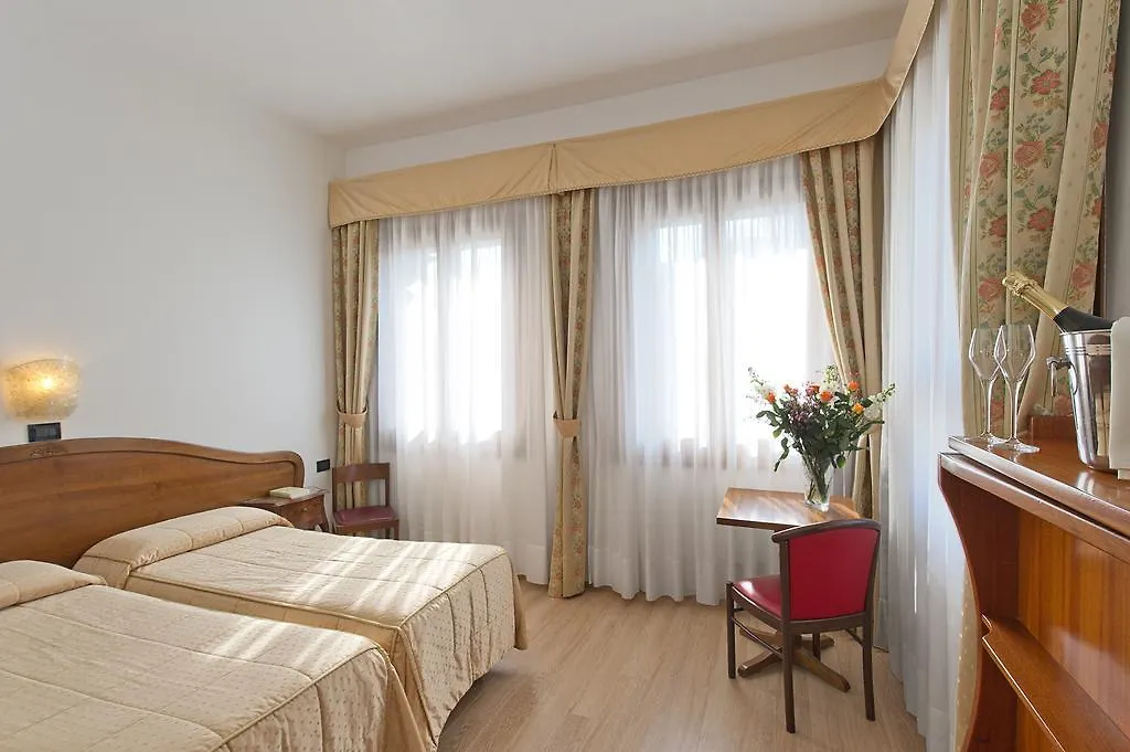 Hotel Cristallo Benátky – Lido