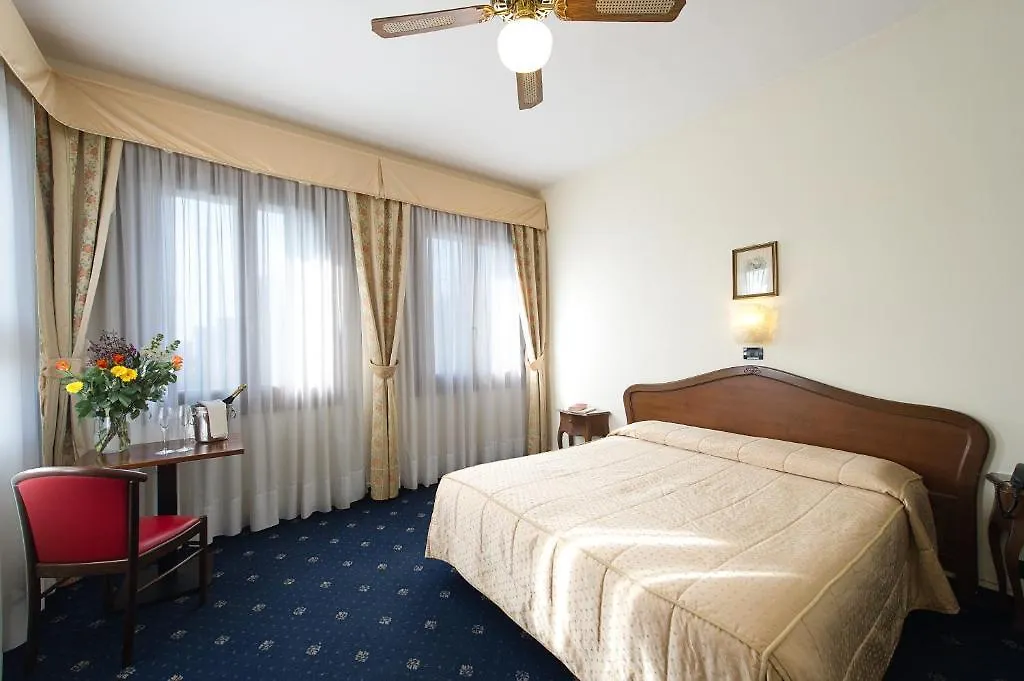 Hotel Cristallo Venetië-Lido