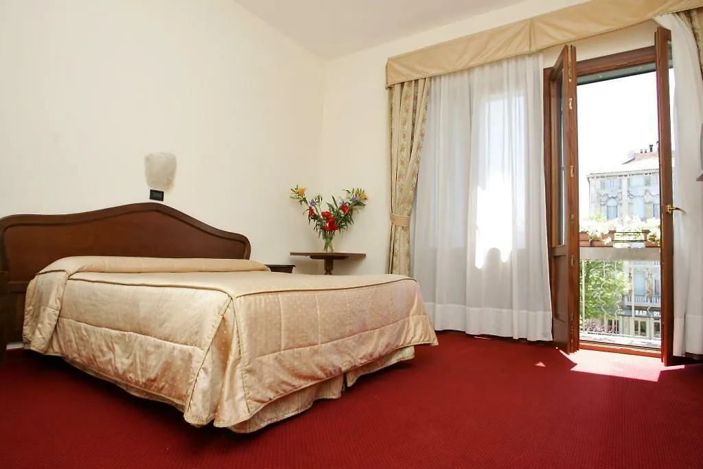 Hotel Cristallo Benátky – Lido